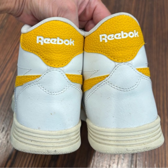 Reebok Vintage High tops White Yellow Women’s Sz 7 Sneakers - Picture 5 of 8